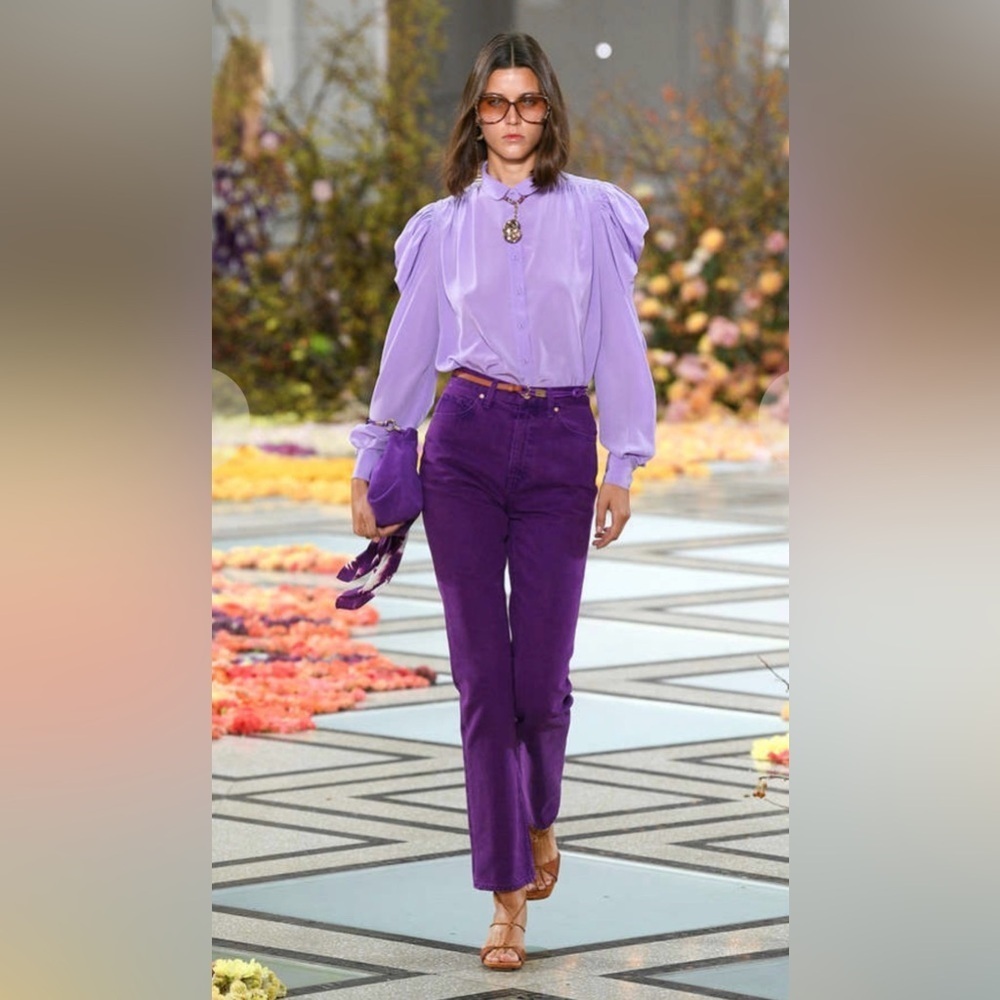 Ulla Johnson The Agnes High Rise Straight Leg Jeans in Cassis Purple. Size 25